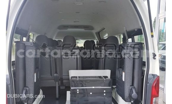 Nunua Imported Toyota Hiace Nyeupe Gari ndani ya Import - Dubai nchini Arusha Nunua Imported Toyota Hiace Nyeupe Gari ndani ya Import - Dubai nchini Arusha