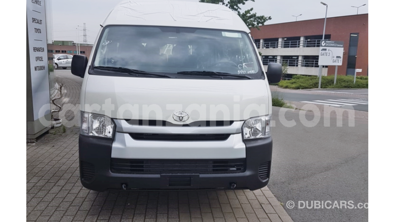 Big with watermark toyota hiace arusha import dubai 8200