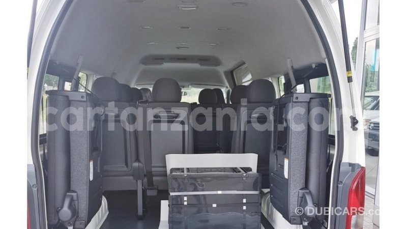 Big with watermark toyota hiace arusha import dubai 8200