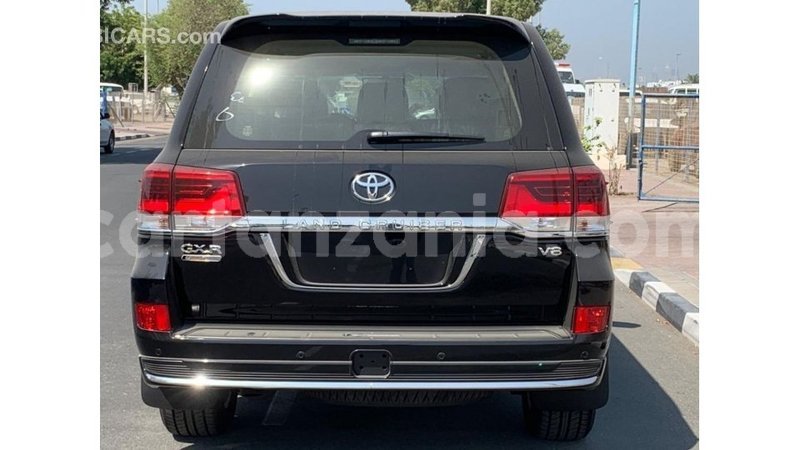 Big with watermark toyota land cruiser arusha import dubai 8203