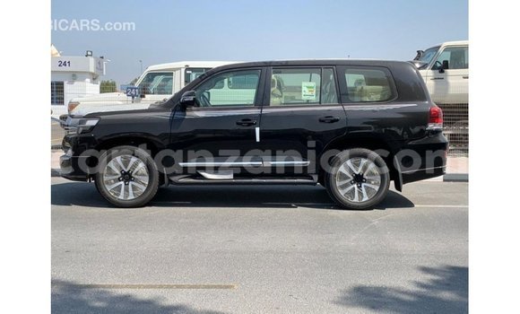 Nunua Imported Toyota Land Cruiser Nyeusi Gari ndani ya Import - Dubai nchini Arusha Nunua Imported Toyota Land Cruiser Nyeusi Gari ndani ya Import - Dubai nchini Arusha