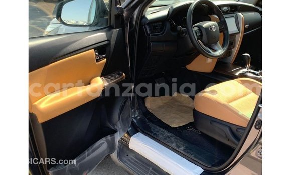 Nunua Imported Toyota Fortuner Nyingine Gari ndani ya Import - Dubai nchini Arusha Nunua Imported Toyota Fortuner Nyingine Gari ndani ya Import - Dubai nchini Arusha