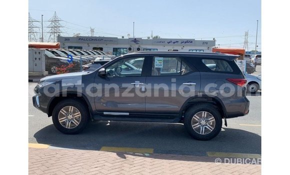 Nunua Imported Toyota Fortuner Nyingine Gari ndani ya Import - Dubai nchini Arusha Nunua Imported Toyota Fortuner Nyingine Gari ndani ya Import - Dubai nchini Arusha