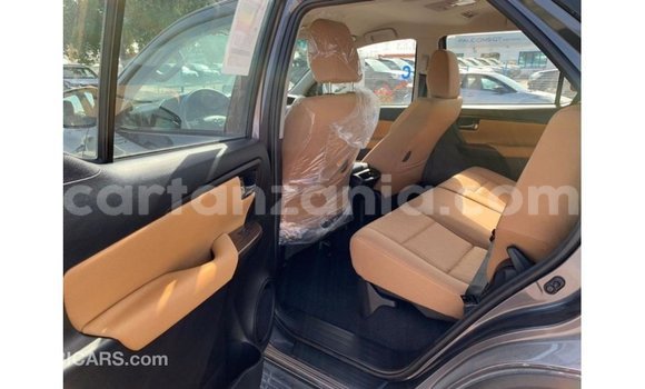 Nunua Imported Toyota Fortuner Nyingine Gari ndani ya Import - Dubai nchini Arusha Nunua Imported Toyota Fortuner Nyingine Gari ndani ya Import - Dubai nchini Arusha