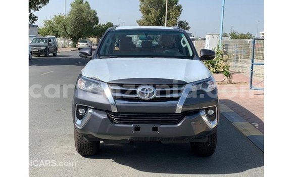 Nunua Imported Toyota Fortuner Nyingine Gari ndani ya Import - Dubai nchini Arusha Nunua Imported Toyota Fortuner Nyingine Gari ndani ya Import - Dubai nchini Arusha