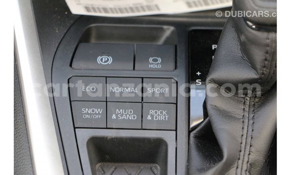 Nunua Imported Toyota 4Runner Nyeupe Gari ndani ya Import - Dubai nchini Arusha Nunua Imported Toyota 4Runner Nyeupe Gari ndani ya Import - Dubai nchini Arusha