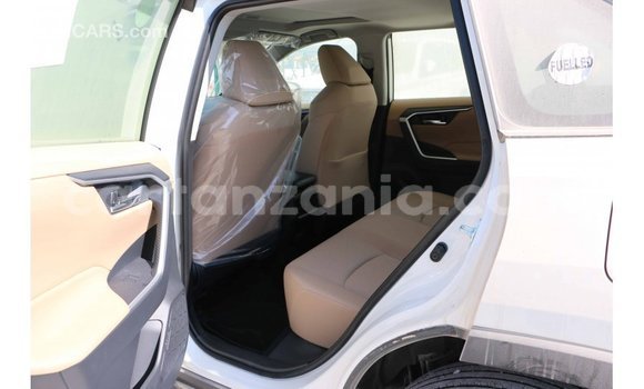 Nunua Imported Toyota 4Runner Nyeupe Gari ndani ya Import - Dubai nchini Arusha Nunua Imported Toyota 4Runner Nyeupe Gari ndani ya Import - Dubai nchini Arusha