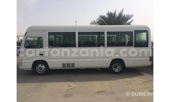 Nunua Imported Toyota Coaster Nyeupe Gari ndani ya Import - Dubai nchini Arusha Nunua Imported Toyota Coaster Nyeupe Gari ndani ya Import - Dubai nchini Arusha