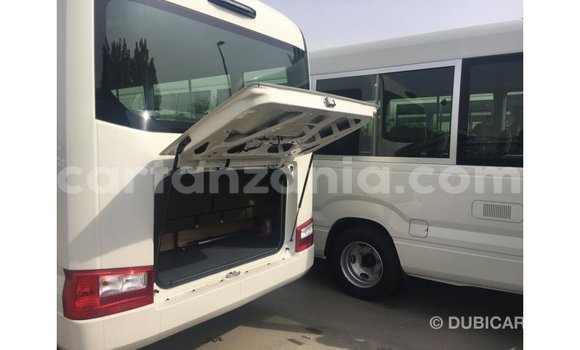 Nunua Imported Toyota Coaster Nyeupe Gari ndani ya Import - Dubai nchini Arusha Nunua Imported Toyota Coaster Nyeupe Gari ndani ya Import - Dubai nchini Arusha