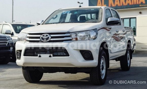 Buy Import Toyota Hilux White Car in Import - Dubai in Arusha Buy Import Toyota Hilux White Car in Import - Dubai in Arusha