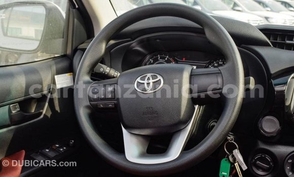 Buy Import Toyota Hilux White Car in Import - Dubai in Arusha Buy Import Toyota Hilux White Car in Import - Dubai in Arusha