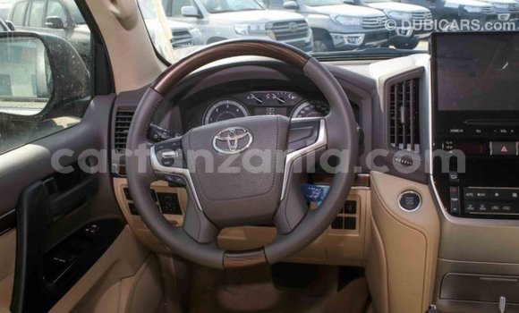 Nunua Imported Toyota Land Cruiser Nyeusi Gari ndani ya Import - Dubai nchini Arusha Nunua Imported Toyota Land Cruiser Nyeusi Gari ndani ya Import - Dubai nchini Arusha