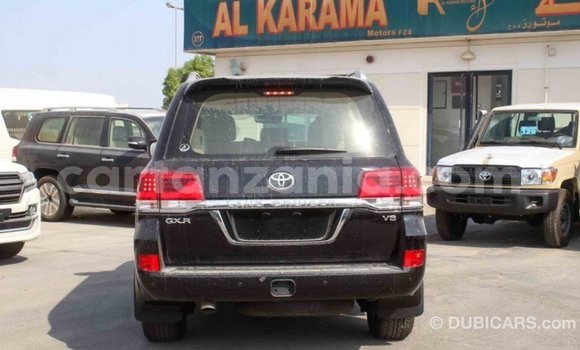 Nunua Imported Toyota Land Cruiser Nyeusi Gari ndani ya Import - Dubai nchini Arusha Nunua Imported Toyota Land Cruiser Nyeusi Gari ndani ya Import - Dubai nchini Arusha