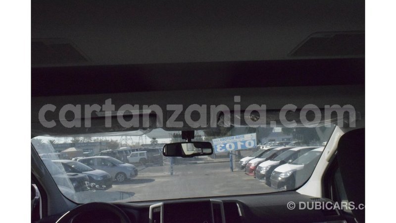 Big with watermark toyota hiace arusha import dubai 8221