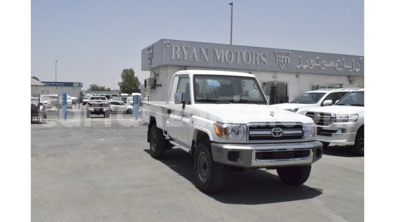 Big with watermark toyota land cruiser arusha import dubai 8223