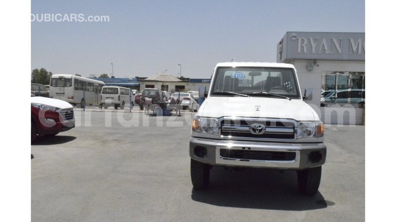 Big with watermark toyota land cruiser arusha import dubai 8223