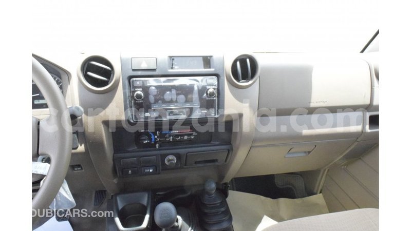 Big with watermark toyota land cruiser arusha import dubai 8223