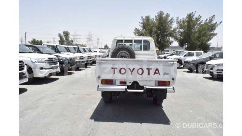 Big with watermark toyota land cruiser arusha import dubai 8223