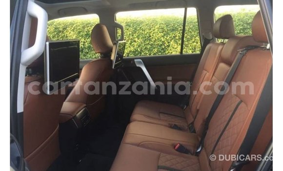 Nunua Imported Toyota Prado Nyeusi Gari ndani ya Import - Dubai nchini Arusha Nunua Imported Toyota Prado Nyeusi Gari ndani ya Import - Dubai nchini Arusha