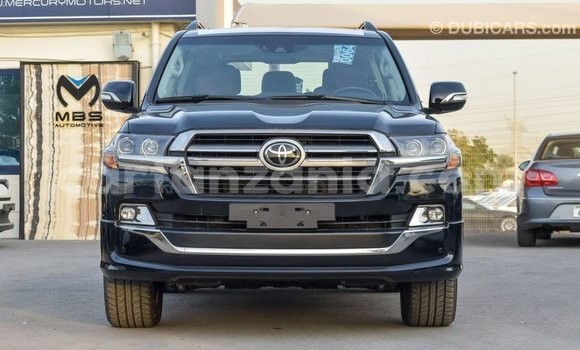 Nunua Imported Toyota Land Cruiser Nyeusi Gari ndani ya Import - Dubai nchini Arusha Nunua Imported Toyota Land Cruiser Nyeusi Gari ndani ya Import - Dubai nchini Arusha