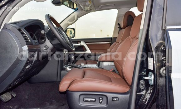 Nunua Imported Toyota Land Cruiser Nyeusi Gari ndani ya Import - Dubai nchini Arusha Nunua Imported Toyota Land Cruiser Nyeusi Gari ndani ya Import - Dubai nchini Arusha