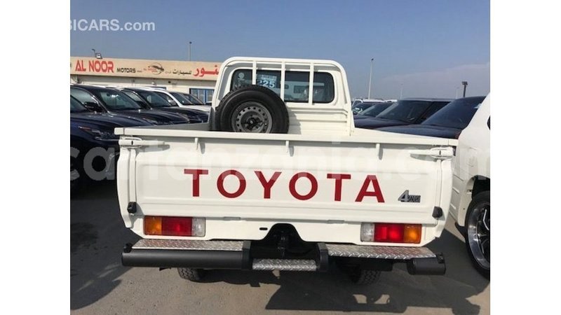 Big with watermark toyota land cruiser arusha import dubai 8233