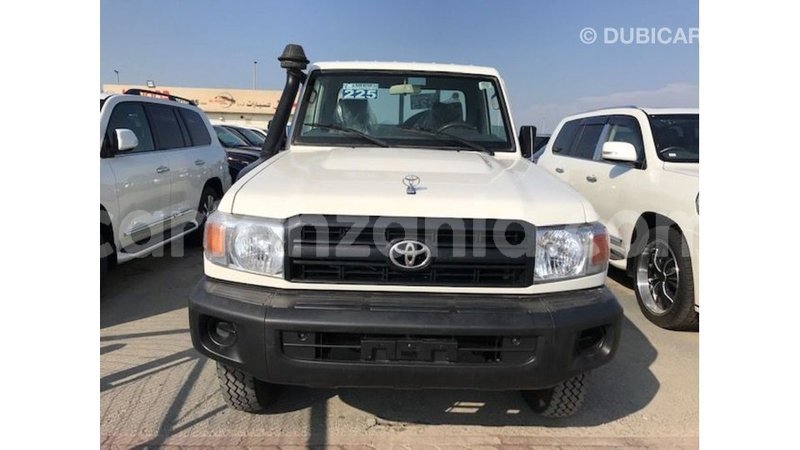 Big with watermark toyota land cruiser arusha import dubai 8233
