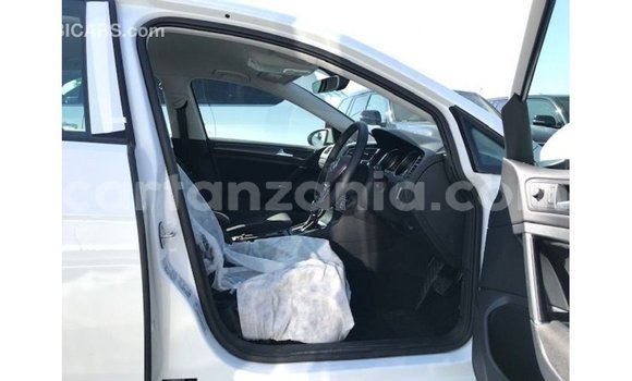 Nunua Imported Volkswagen Golf Nyeupe Gari ndani ya Import - Dubai nchini Arusha Nunua Imported Volkswagen Golf Nyeupe Gari ndani ya Import - Dubai nchini Arusha