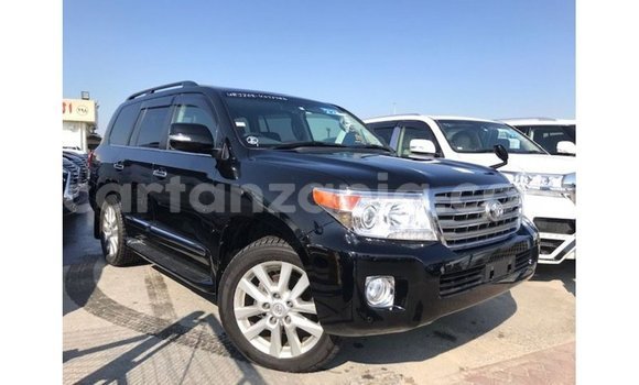 Nunua Imported Toyota Land Cruiser Nyeusi Gari ndani ya Import - Dubai nchini Arusha Nunua Imported Toyota Land Cruiser Nyeusi Gari ndani ya Import - Dubai nchini Arusha