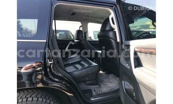 Nunua Imported Toyota Land Cruiser Nyeusi Gari ndani ya Import - Dubai nchini Arusha Nunua Imported Toyota Land Cruiser Nyeusi Gari ndani ya Import - Dubai nchini Arusha