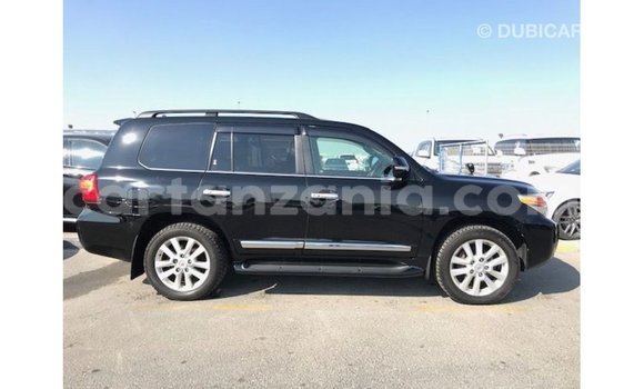 Nunua Imported Toyota Land Cruiser Nyeusi Gari ndani ya Import - Dubai nchini Arusha Nunua Imported Toyota Land Cruiser Nyeusi Gari ndani ya Import - Dubai nchini Arusha