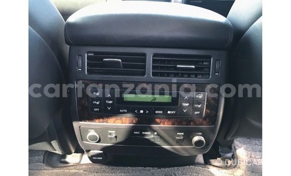Nunua Imported Toyota Land Cruiser Nyeusi Gari ndani ya Import - Dubai nchini Arusha Nunua Imported Toyota Land Cruiser Nyeusi Gari ndani ya Import - Dubai nchini Arusha