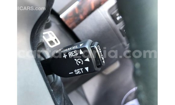 Nunua Imported Toyota Land Cruiser Nyeusi Gari ndani ya Import - Dubai nchini Arusha Nunua Imported Toyota Land Cruiser Nyeusi Gari ndani ya Import - Dubai nchini Arusha