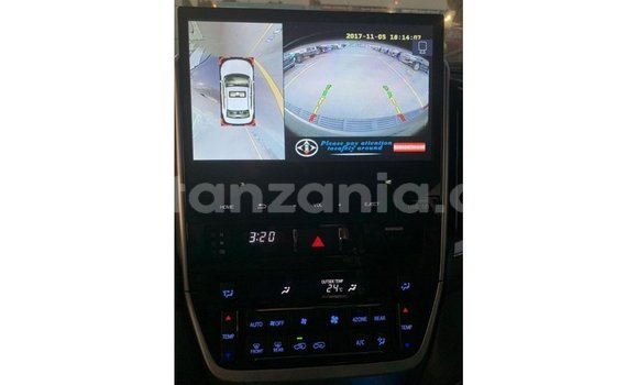 Nunua Imported Toyota Land Cruiser Nyeusi Gari ndani ya Import - Dubai nchini Arusha Nunua Imported Toyota Land Cruiser Nyeusi Gari ndani ya Import - Dubai nchini Arusha