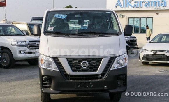 Nunua Imported Nissan Urvan Nyeupe Gari ndani ya Import - Dubai nchini Arusha Nunua Imported Nissan Urvan Nyeupe Gari ndani ya Import - Dubai nchini Arusha
