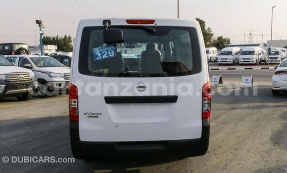 Nunua Imported Nissan Urvan Nyeupe Gari ndani ya Import - Dubai nchini Arusha Nunua Imported Nissan Urvan Nyeupe Gari ndani ya Import - Dubai nchini Arusha
