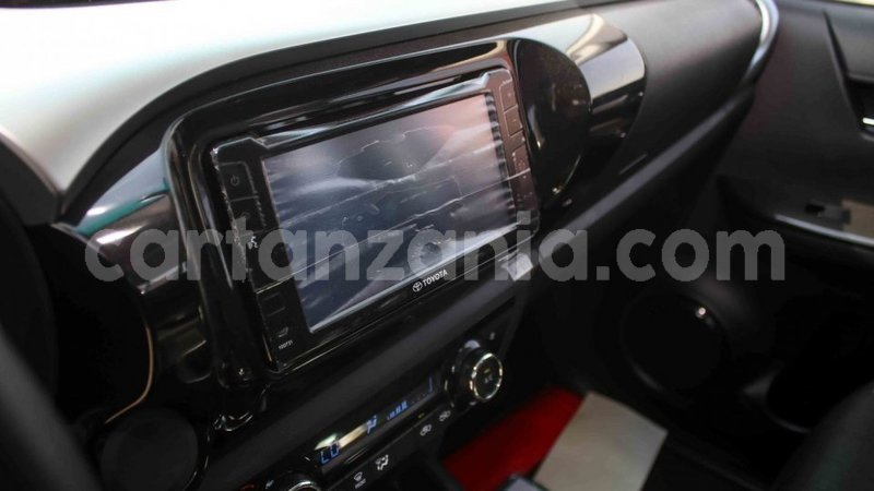 Big with watermark toyota hilux arusha import dubai 8246