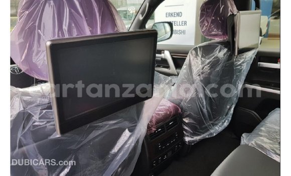 Buy Import Toyota Land Cruiser Black Car in Import - Dubai in Arusha Buy Import Toyota Land Cruiser Black Car in Import - Dubai in Arusha