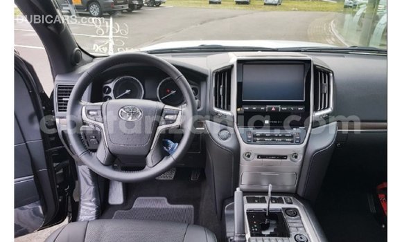 Buy Import Toyota Land Cruiser Black Car in Import - Dubai in Arusha Buy Import Toyota Land Cruiser Black Car in Import - Dubai in Arusha