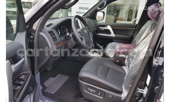 Buy Import Toyota Land Cruiser Black Car in Import - Dubai in Arusha Buy Import Toyota Land Cruiser Black Car in Import - Dubai in Arusha