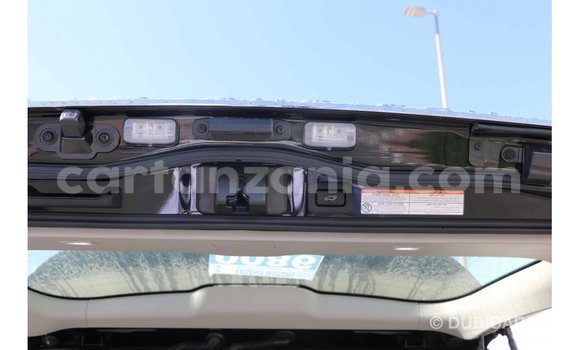 Nunua Imported Toyota Land Cruiser Nyeusi Gari ndani ya Import - Dubai nchini Arusha Nunua Imported Toyota Land Cruiser Nyeusi Gari ndani ya Import - Dubai nchini Arusha
