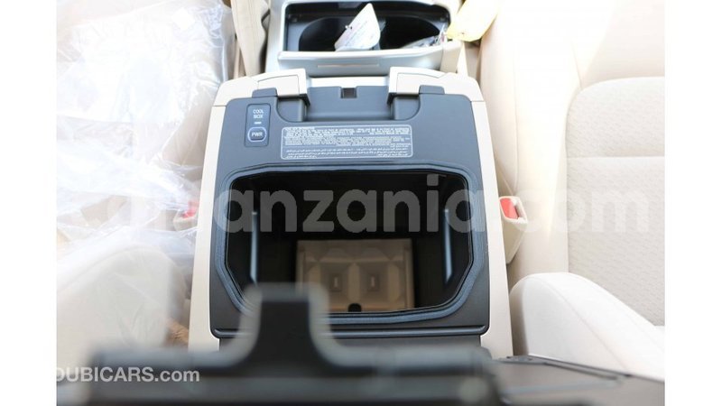 Big with watermark toyota land cruiser arusha import dubai 8257