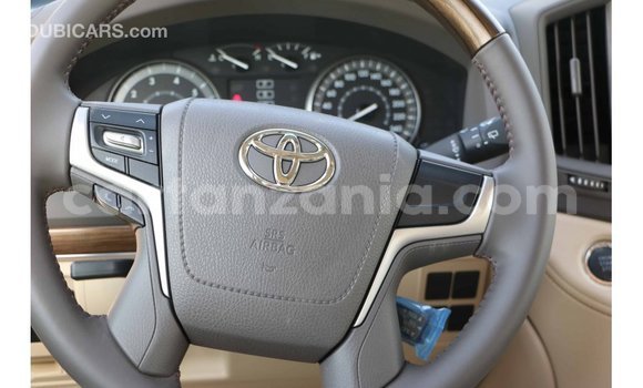Nunua Imported Toyota Land Cruiser Nyeusi Gari ndani ya Import - Dubai nchini Arusha Nunua Imported Toyota Land Cruiser Nyeusi Gari ndani ya Import - Dubai nchini Arusha