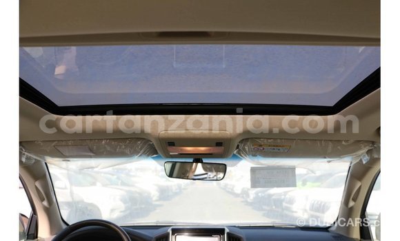 Nunua Imported Toyota Land Cruiser Nyeusi Gari ndani ya Import - Dubai nchini Arusha Nunua Imported Toyota Land Cruiser Nyeusi Gari ndani ya Import - Dubai nchini Arusha
