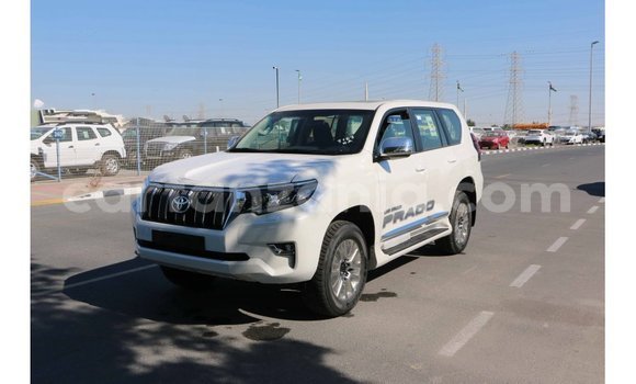 Nunua Imported Toyota Prado Nyeupe Gari ndani ya Import - Dubai nchini Arusha Nunua Imported Toyota Prado Nyeupe Gari ndani ya Import - Dubai nchini Arusha