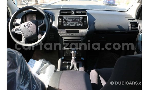 Nunua Imported Toyota Prado Nyeupe Gari ndani ya Import - Dubai nchini Arusha Nunua Imported Toyota Prado Nyeupe Gari ndani ya Import - Dubai nchini Arusha