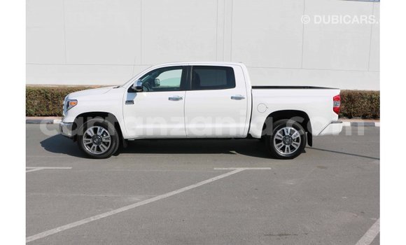 Nunua Imported Toyota Tundra Nyeupe Gari ndani ya Import - Dubai nchini Arusha Nunua Imported Toyota Tundra Nyeupe Gari ndani ya Import - Dubai nchini Arusha