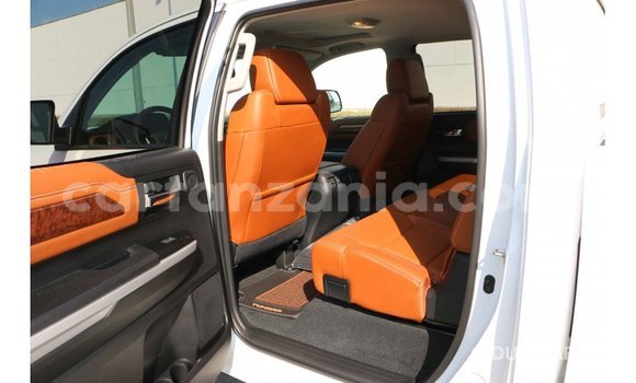 Nunua Imported Toyota Tundra Nyeupe Gari ndani ya Import - Dubai nchini Arusha Nunua Imported Toyota Tundra Nyeupe Gari ndani ya Import - Dubai nchini Arusha