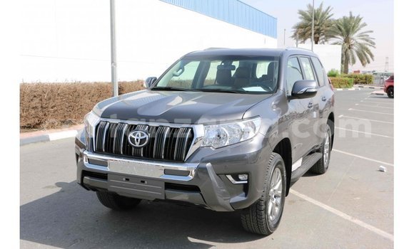 Nunua Imported Toyota Prado Nyeusi Gari ndani ya Import - Dubai nchini Arusha Nunua Imported Toyota Prado Nyeusi Gari ndani ya Import - Dubai nchini Arusha