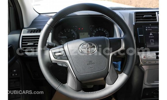 Nunua Imported Toyota Prado Nyeusi Gari ndani ya Import - Dubai nchini Arusha Nunua Imported Toyota Prado Nyeusi Gari ndani ya Import - Dubai nchini Arusha